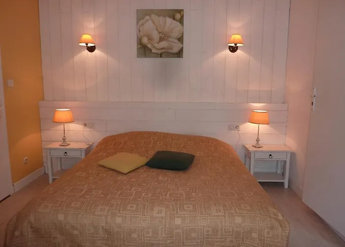 Garden Semesterbostad